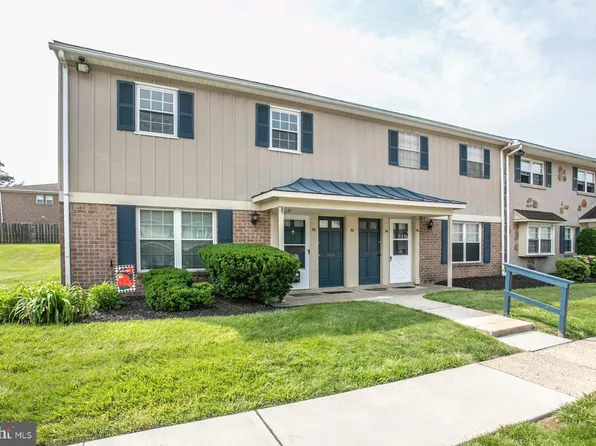 52 Wexford Dr, North Wales, PA 19454