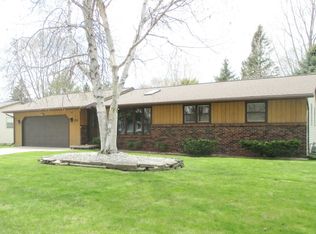 926 Dew Claw St, Green Bay, WI 54311