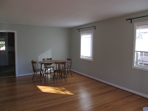 living room/dining room