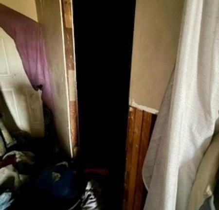 4th image of 218 Keel Ave