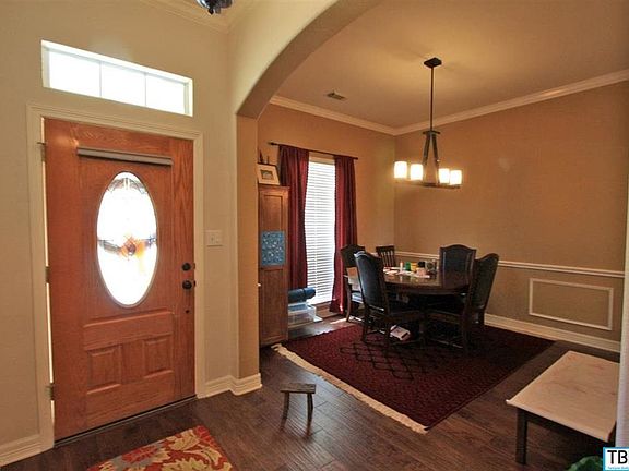 4th image of 1212 Ambrose Dr