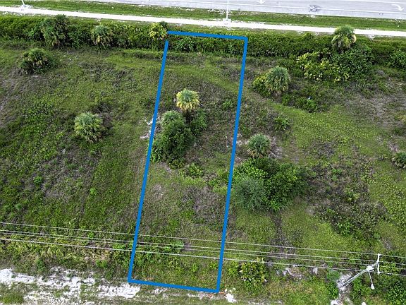 3rd image of 3314 Meadow Rd