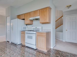 2780 Rosehall Ln, Aurora, IL 60503