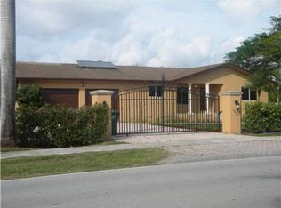 12405 SW 2nd St, Miami, FL 33184