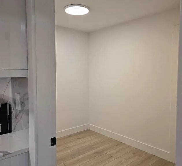 15571 Victoria Ave — Photo 15