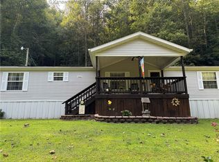 940 Arden Ln, Danville, WV 25053