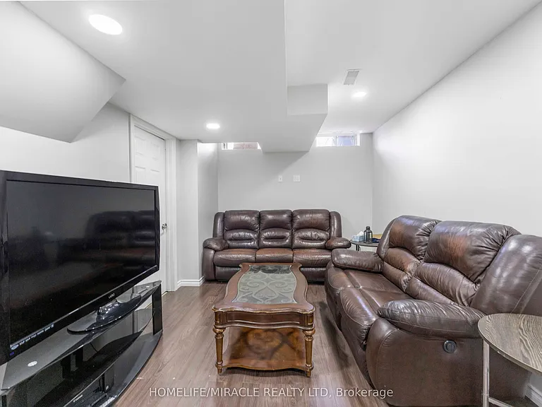 1619 Frolis St — Photo 31