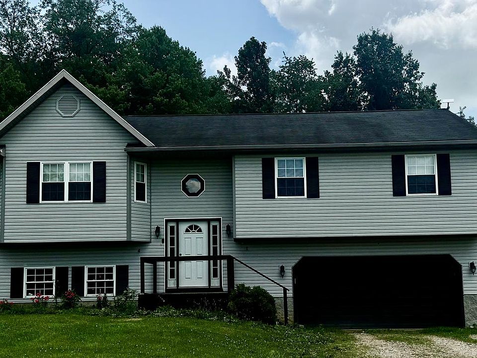 1st image of 190 Chiefs Cove Rd