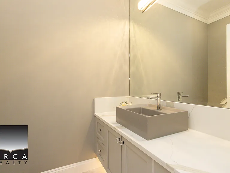 6858 Wiltshire St — Photo 18