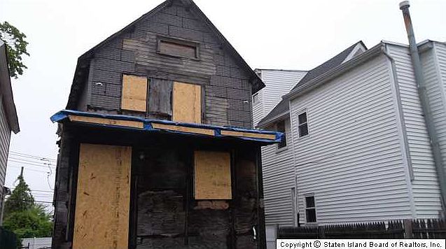 2nd image of 25 Tompkins Ct #1