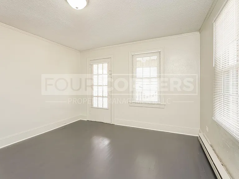 1007 South Main Street — Photo 9