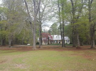 1001 Creekside Cir, Talladega, AL 35160