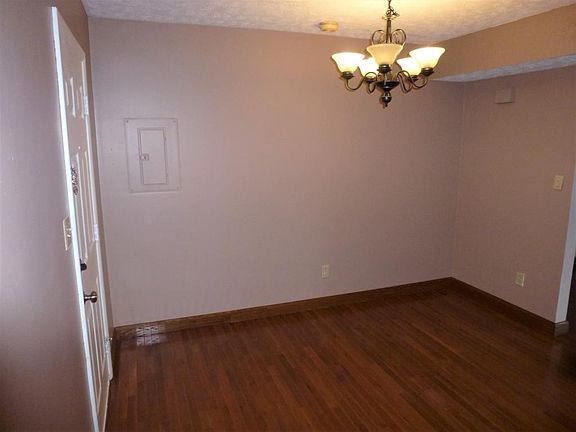5th image of 1800 Seminole Dr APT 6