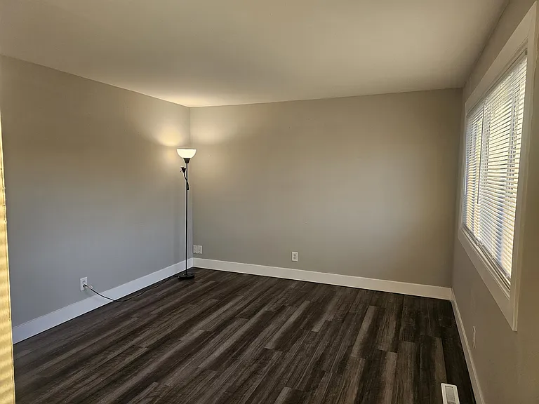 5374 Newport Rd — Photo 2
