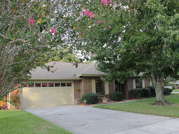 2nd image of 3009 Hampstead Pl