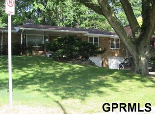 1612 N 58th St S, Omaha, NE 68104