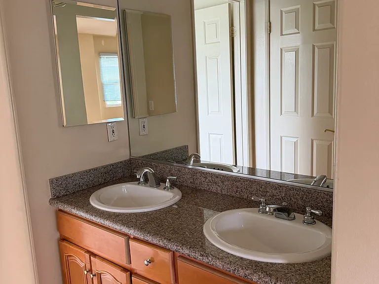 77 S Sierra Madre Blvd #10 — Photo 13