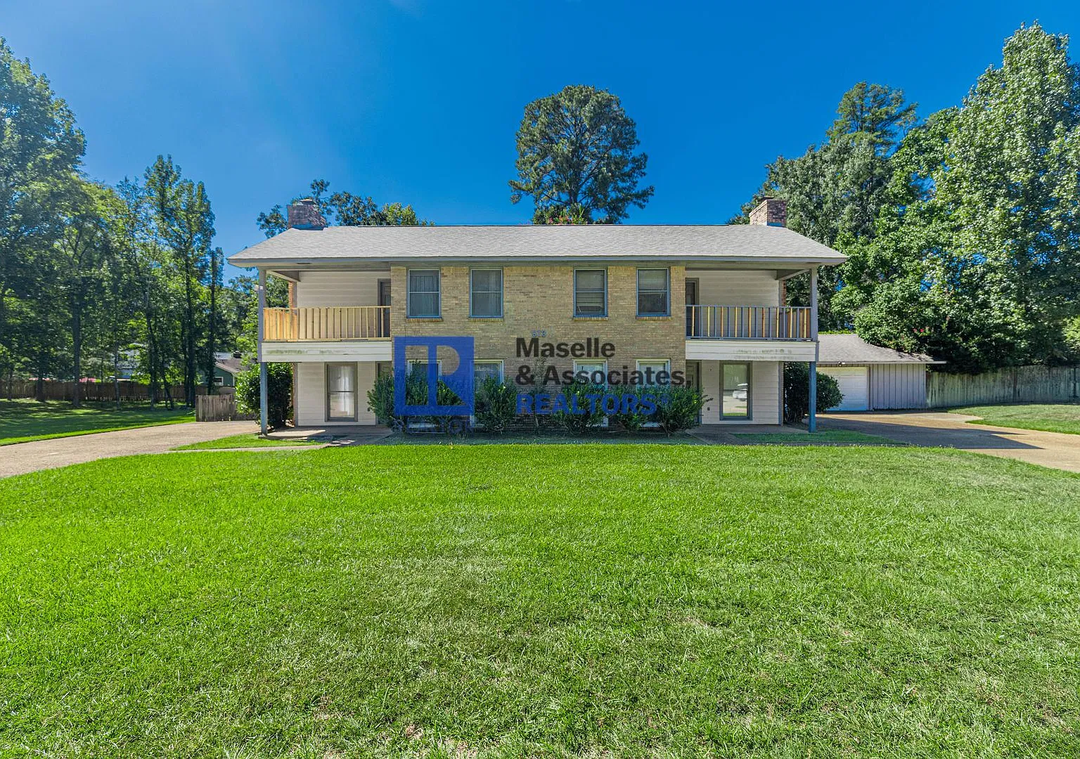 613 Trailwood Dr — Photo 1