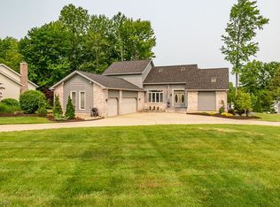 9383 Kings Hollow Ct, Mentor, OH 44060