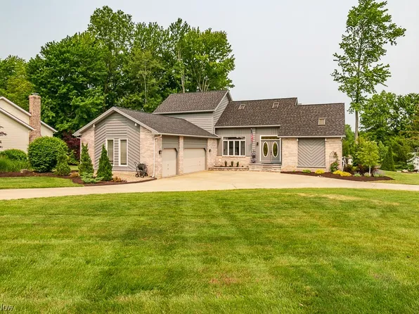 9383 Kings Hollow Ct, Mentor, OH 44060