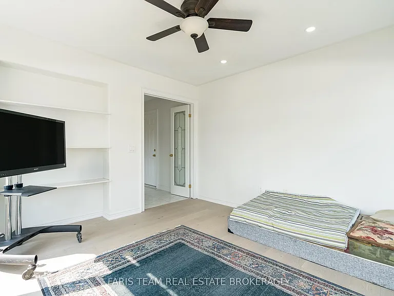 2 Vanessa Dr — Photo 14
