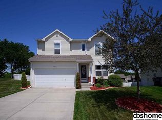 15602 Redwood St, Omaha, NE 68136