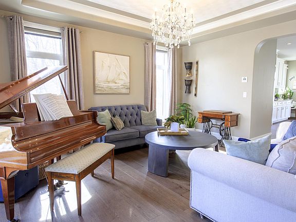 5th image of 2525 Cameron Ravine Lndg NW