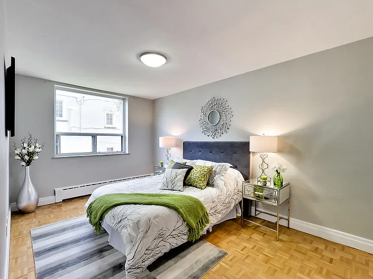 42 Glen Elm Ave #206 — Photo 120