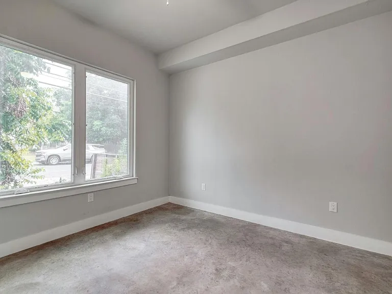4814 Harmon Ave — Photo 14
