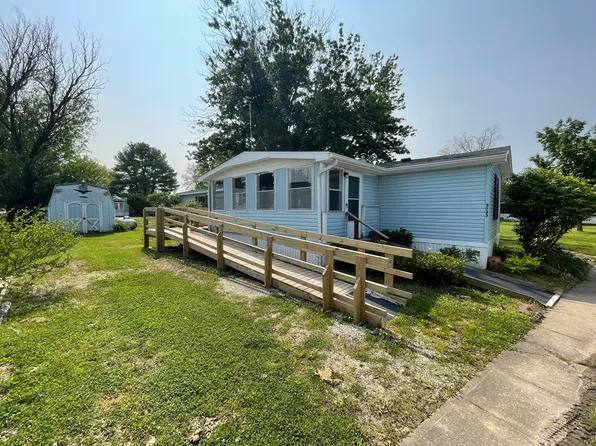 3033 Van Bibber Lake Est, Greencastle, IN 46135