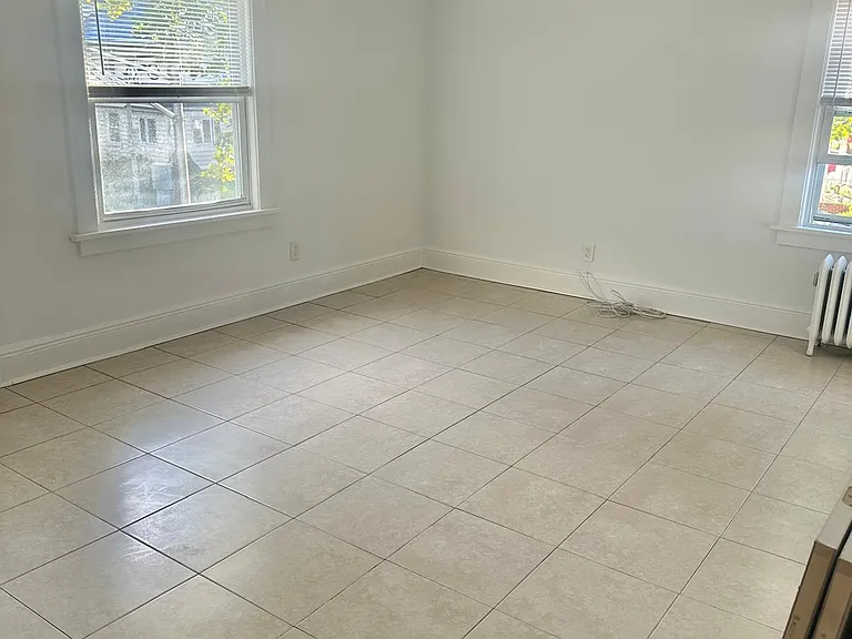 363 Belleville Ave #2 — Photo 5