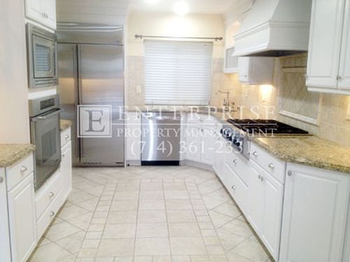 2nd image of 22015 Newbridge Dr