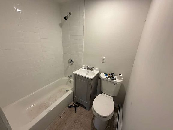 5th image of 972 Broadway APT 3F
