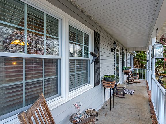4th image of 4322 Lytle Creek Dr