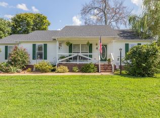 203 S Wood Ln, Shelbyville, TN 37160