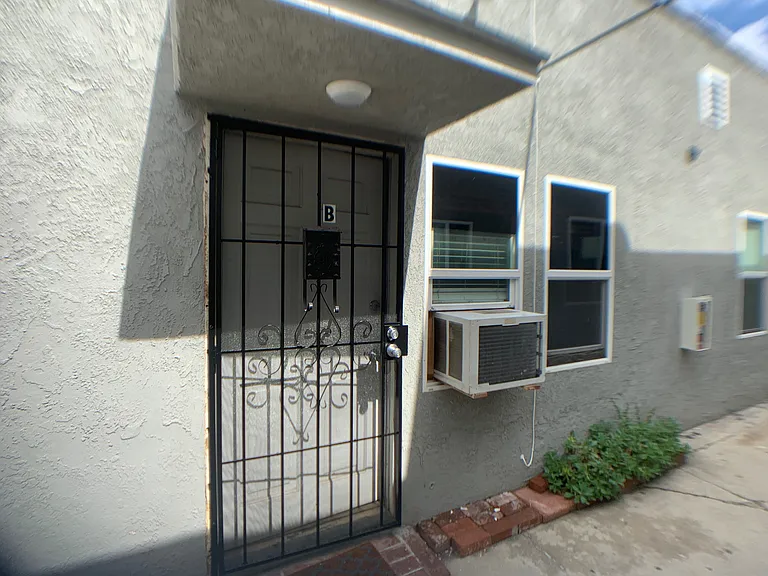 6809 West Blvd #B — Photo 2