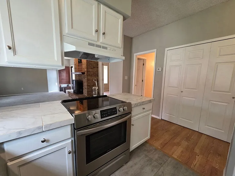 5014 Sunsuite Trl — Photo 5
