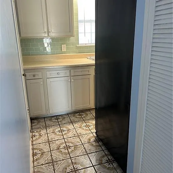 725 Oakwood Dr — Photo 12