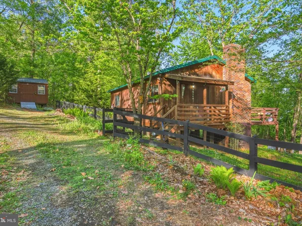 816 Hilltop Ln, Mount Jackson, VA 22842