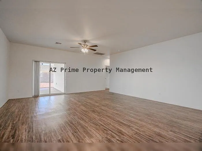 8477 W Concordia Dr — Photo 9