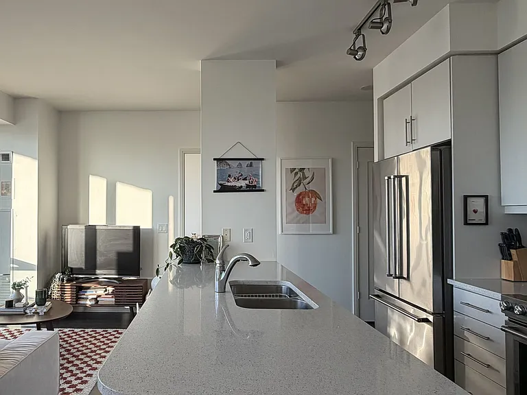 825 Church St #2003 — Photo 2