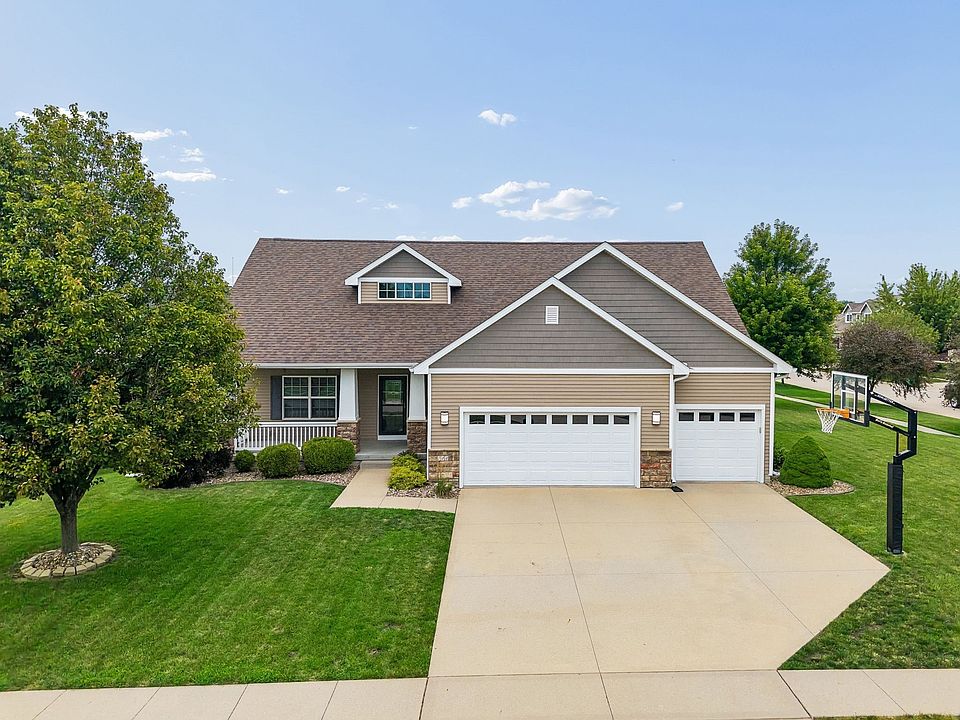 1st image of 714 NE 45th Ct