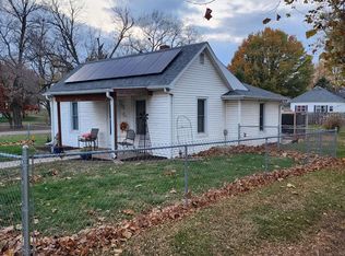 121 N Job St, Virginia, IL 62691