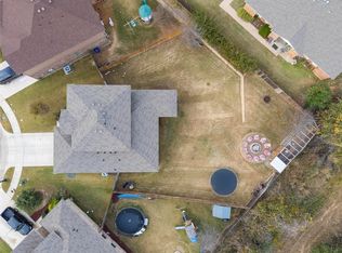 1401 Briarwood Dr, Azle, TX 76020