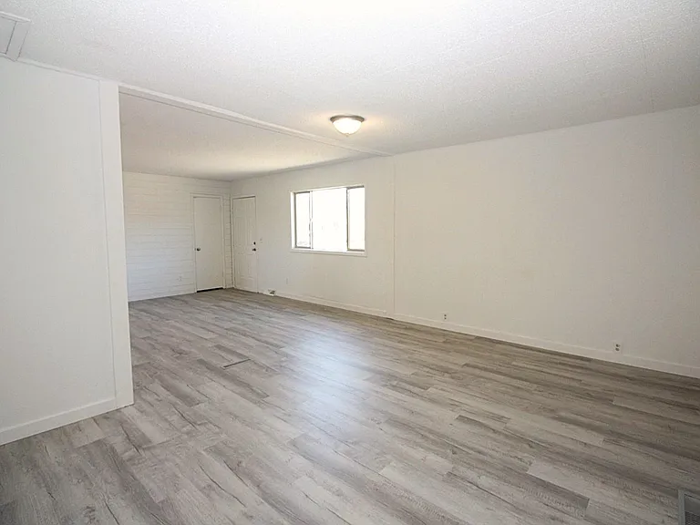 3314 S All Hallows Ave — Photo 6