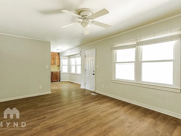 1840 Westridge Dr — Photo 9