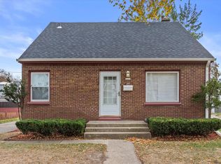 3219 W Wren Ave, Milwaukee, WI 53209