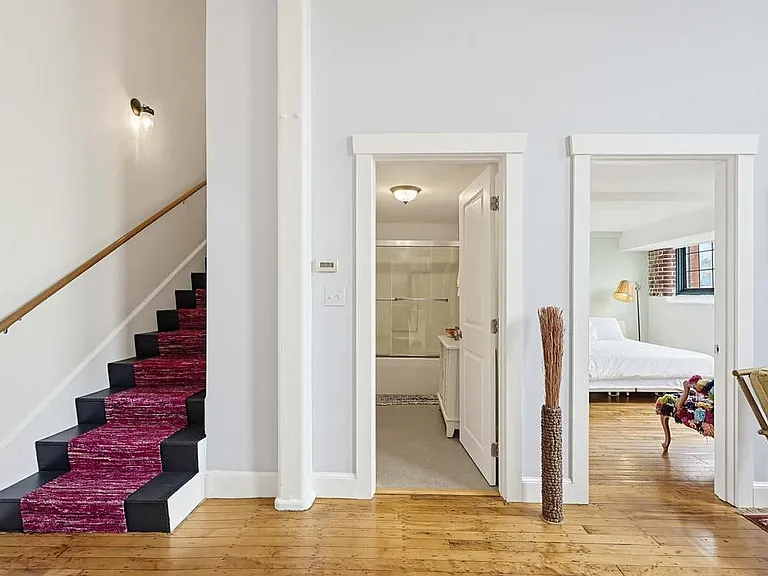 30 Lincoln St #215 — Photo 4