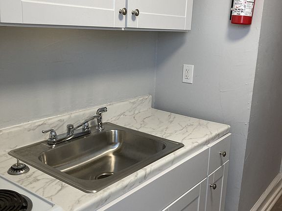 5th image of 129-131 E Roosevelt Blvd #131.7