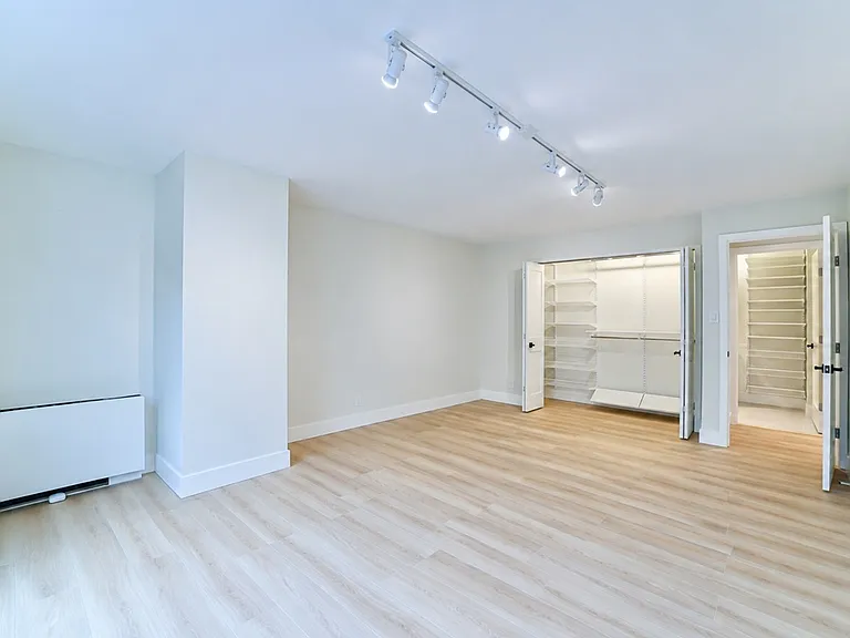 4601 N Park Ave #110 — Photo 11